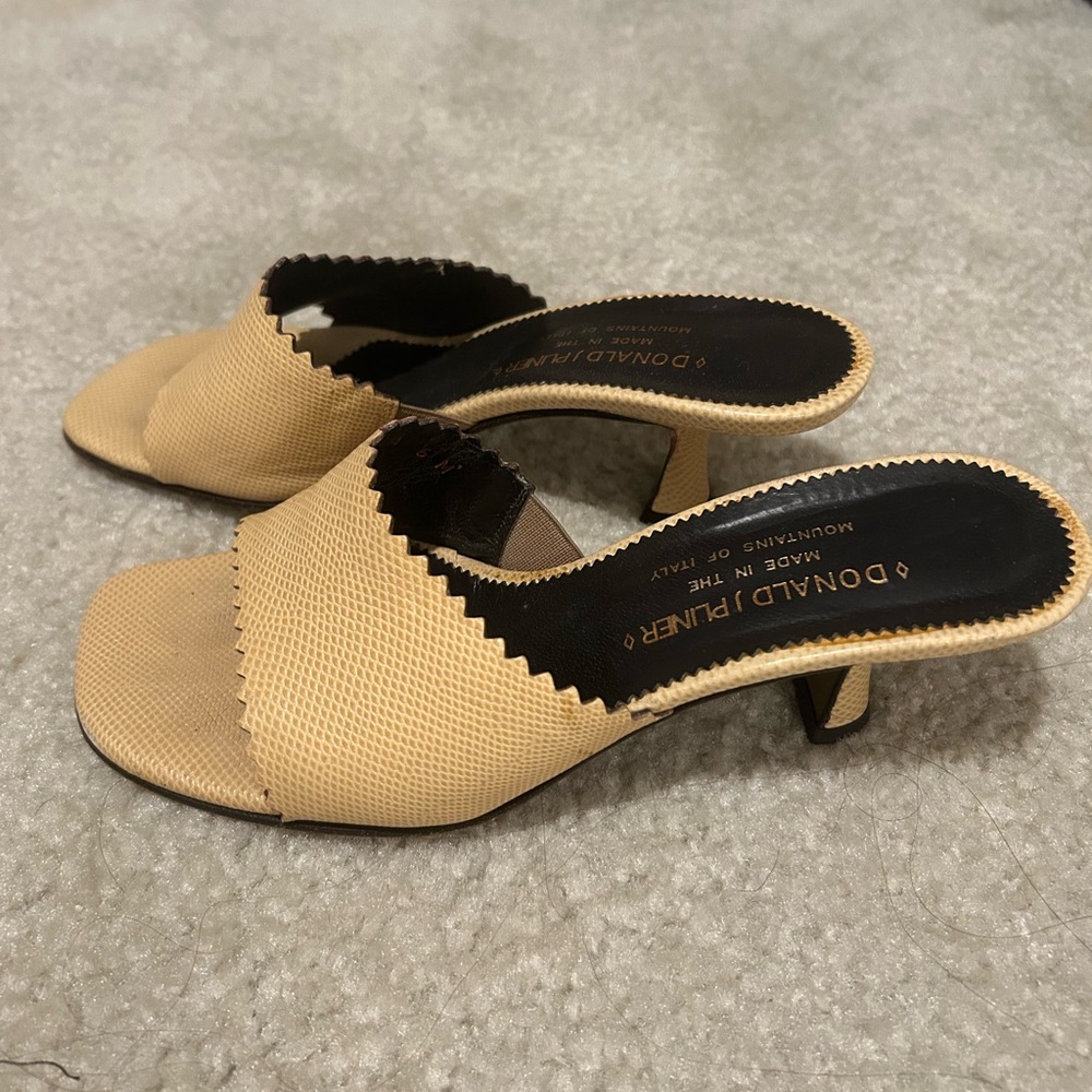Donald J. Pliner Cream Mules